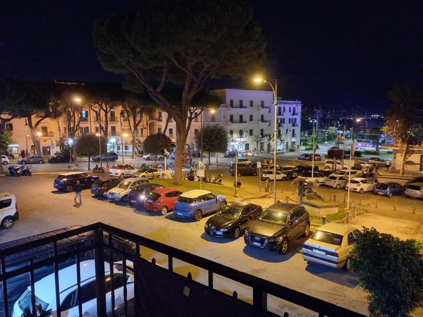 Appartamento Deluxe Centrale, Gaeta Exterior photo